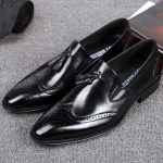 کفش مردانه چرم دست دوز هشترک زنگوله ایکفش مردانه چرم دست دوز هشترک زنگوله ای