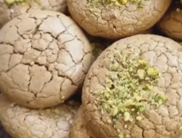 قرابیه گردویی مخصوص شهر تبریز